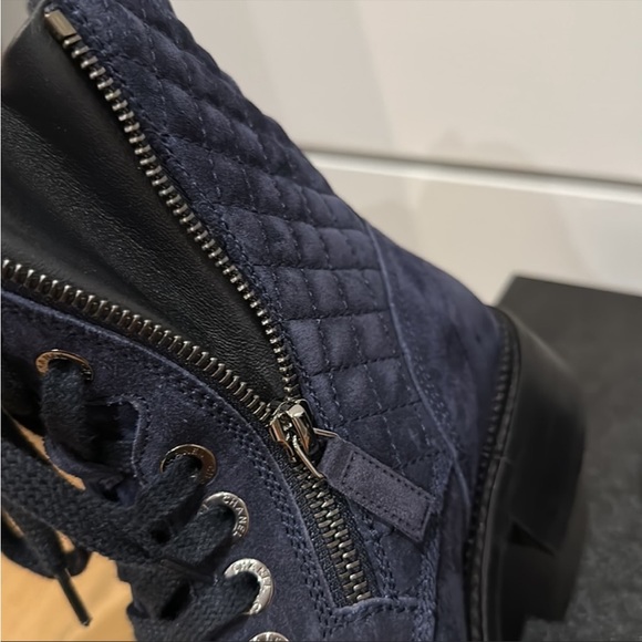 Chanel lace up combat boots in black and navy suede size 37.5 - Picture 9 of 11